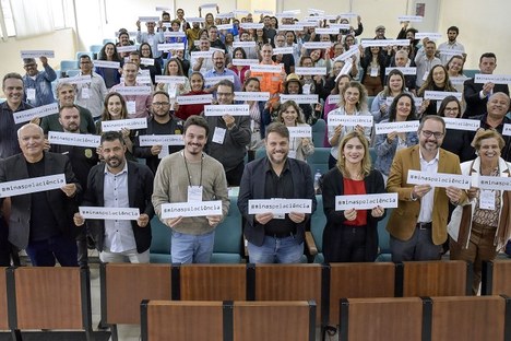 Peça de divulgação do Fórum Técnico Minas Gerais pela Ciência 02