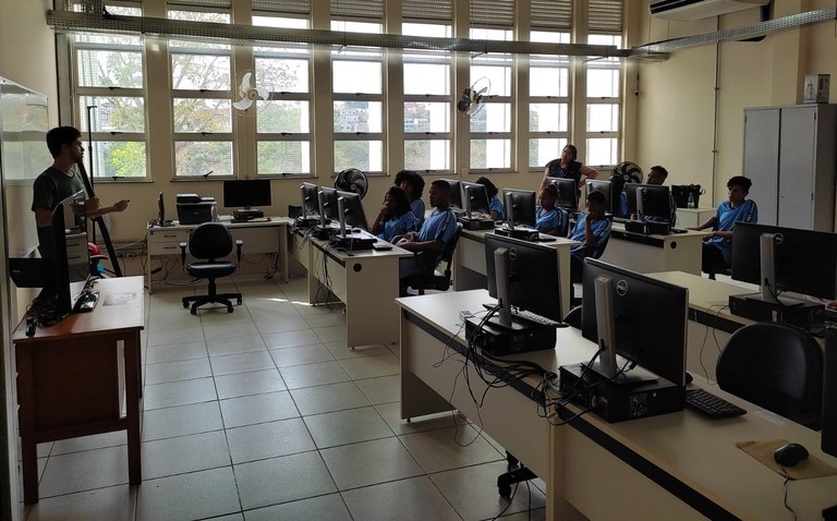 Campus do Mucuri recebe visita de estudantes do município de Setubinha - Foto 4