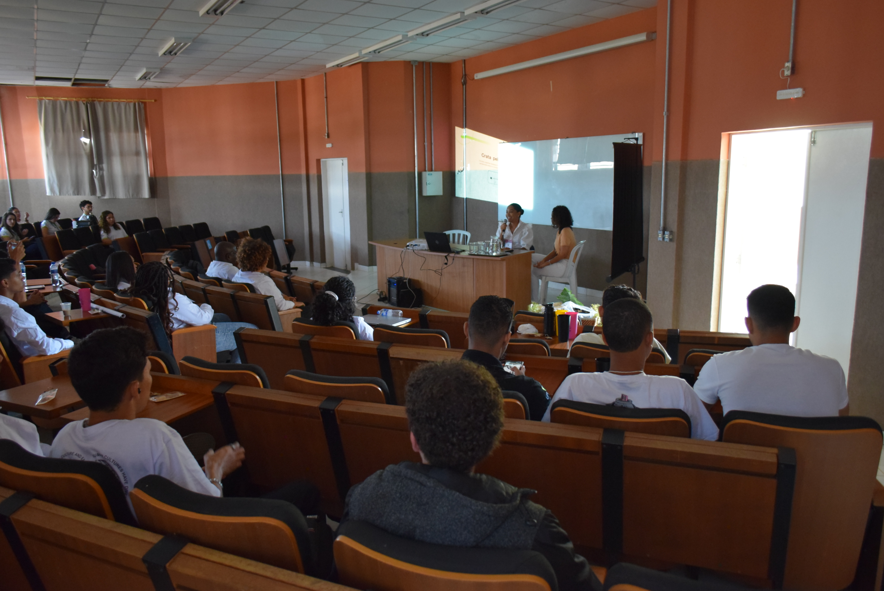 Sintegra 2024 reúne quase 2 mil participantes inscritos e recebe mais de 1,2 mil trabalhos 05