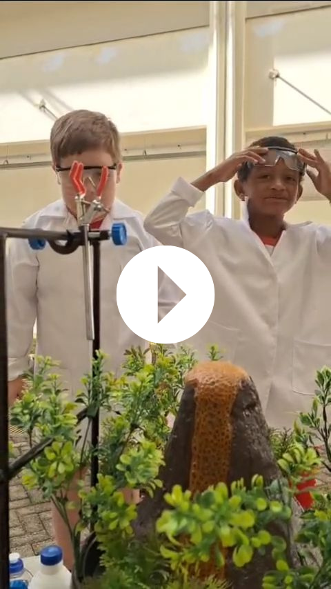 Projeto Quimikids leva crianças para dentro dos laboratórios da UFVJM Video 01