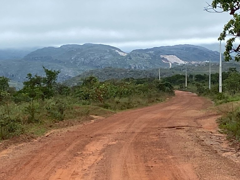 Extração de quartzito na Serra do Espinhaço pode afetar patrimônio natural 05